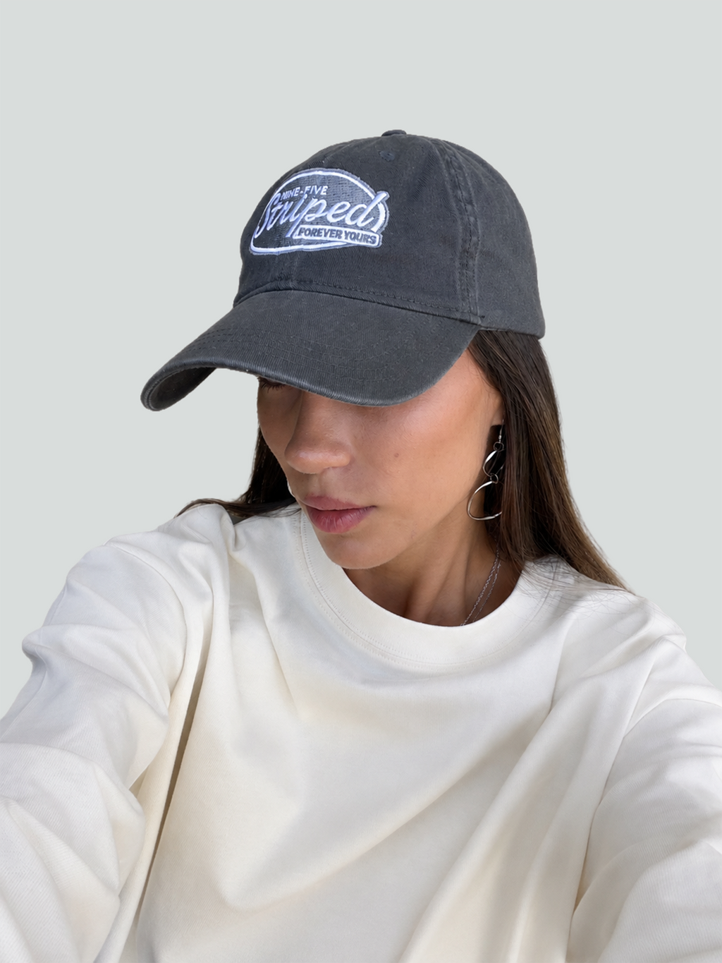 STRIPED DARK GREY CAP