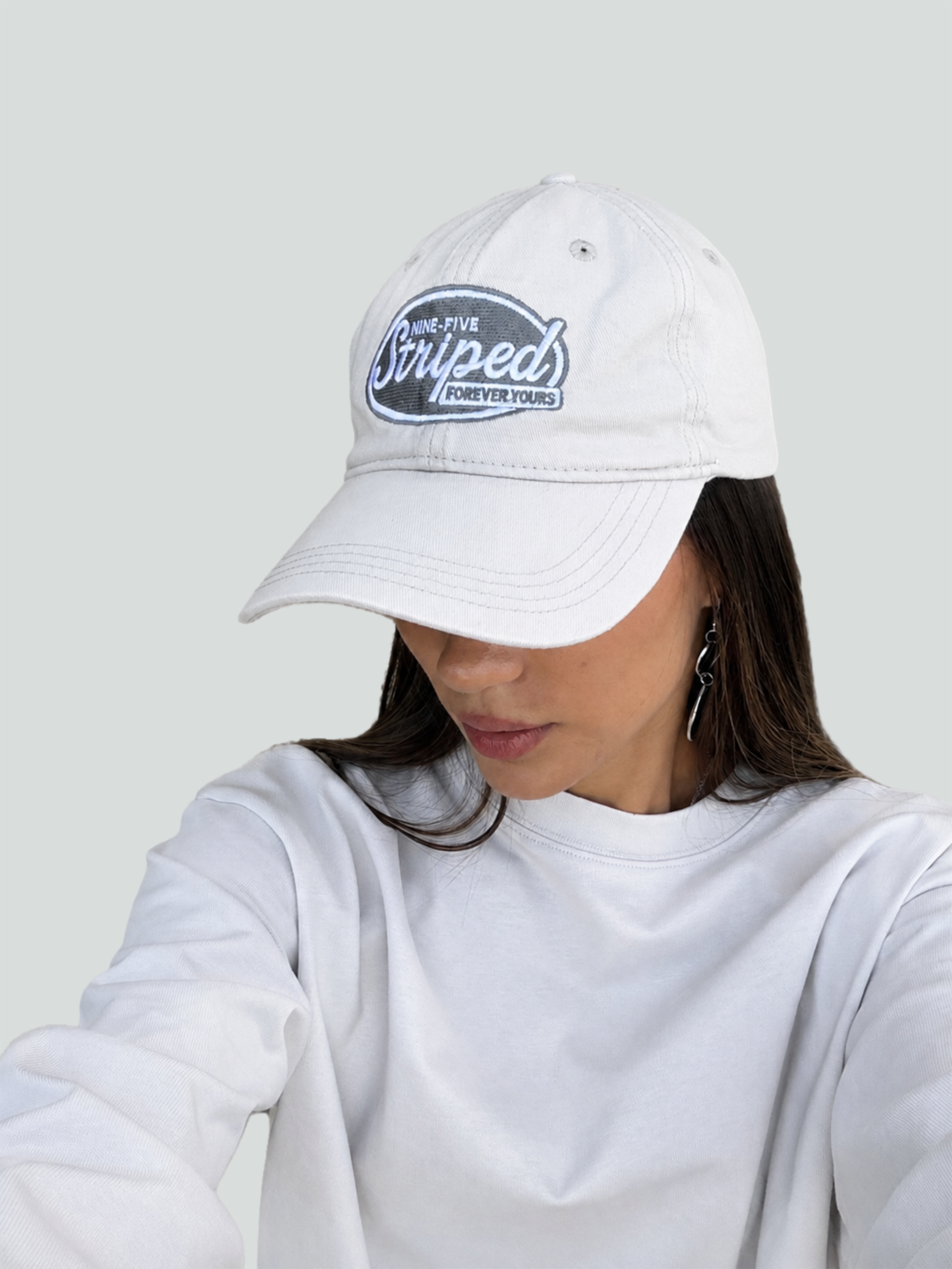 STRIPED LIGHT GREY CAP